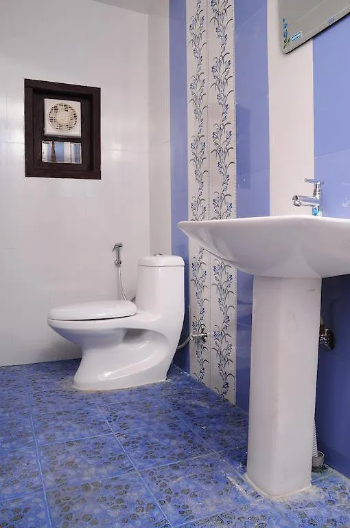 Vaishnav Tours Hotel Alappuzha Botel