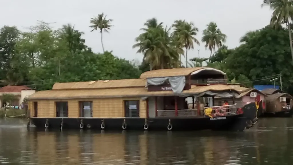Botel Vaishnav Tours Hotel Alappuzha